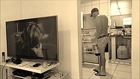 A mostohahúgom merevedést okozott a borotvált picsájával