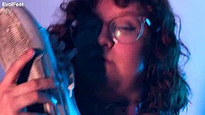 You Think You Can Resist The Smell Of My Dirty Nylons?