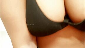 Sexy Indian Jharkhand Girl Shows Boobs