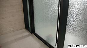 Tushy tight hot blonde dakota lyn shows off flawless ass while riding