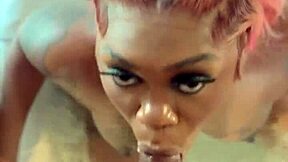 Sucking that monster cock in las vegas!