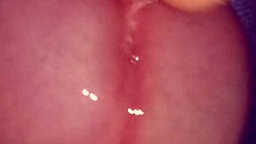 Glande Baboso gondol rád miközben maszturbál