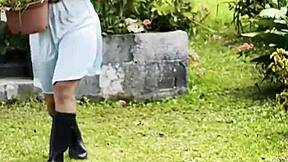 Shy Latina maid Leyne Rodriguez bangs her boss hard!