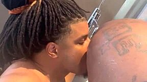 Sucking that monster cock in las vegas!