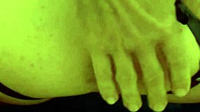 Lepa ritka dobi delo z velikimi kurcem sosednjim