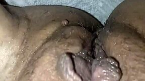 Gretala - Sempre Più Sensuale e Oleosa con Big Pussy Lips!