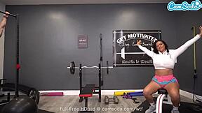 ashlyn peaks getting fucked by trainer 😍