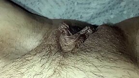 Gretala - Sempre Più Sensuale e Oleosa con Big Pussy Lips!