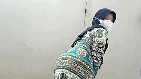 Invite your sister-in-law over when house is quiet for doggystyle fun. Bend her over quick