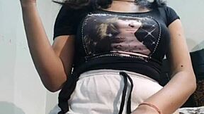 Indian Girl LIVE SEX Video!