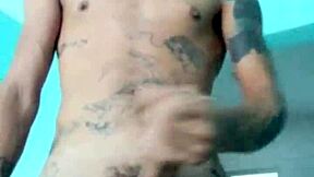 magrinho plays with his big toy in the living room