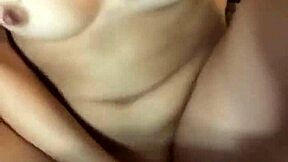 dei sem camisinha pro amigo do meu marido ele gozou dentro