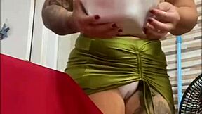 Exhibitionist Flashes Big Pussy for Husband
