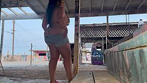 Stranded thicc pawg bends over to fuck and suck stranger for directions in full video on Red.