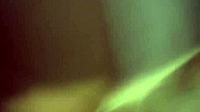 Brasileira gostosa dando cuzinho e gozando prolapso