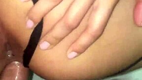 Jovencita Caliente Recibe Doble Penetracion Trio Casero