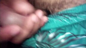 Sexy Filipina Girlfriend Gets Bent Over for Homemade Doggystyle Fucking and Creampie