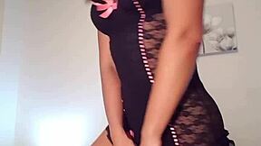 chinese balls in my pussy, wanna see me suck them out for you?