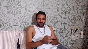 Teasing Play with Brunette Beatriz Lemos