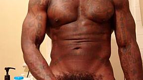 hallelujah johnson worshiping big black hairy cock, love that black dick?