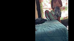 Sol obožuje nošenje mini kril in visokih pet