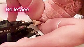 I see the petite babe moaning from machine toys.