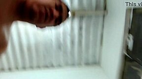 Муж везује 18-годишњу пасторку за пушење и кремпај у гузицу.