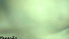 Preta Safada Gemendo No Pau