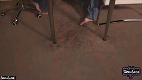 Πώς κάνουν τόσο άγρια ψαλίδα η Sinn Sage και η Georgia Jones;