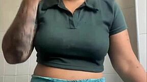 i love flashing my swollen big pussy to exhibitionists