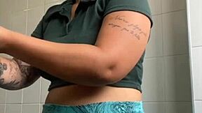 i love flashing my swollen big pussy to exhibitionists