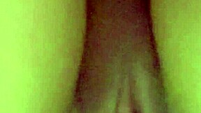 Me masturbo en el trabajo a escondidas de mi jefe.