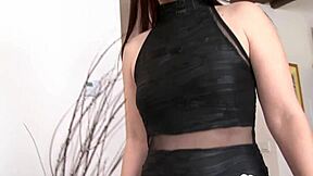 Mature MILF craves hard anal