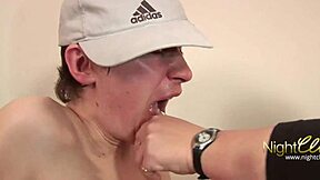 Mammy knepper sin stedsøn