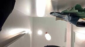 bbw masturbates wet in changing room