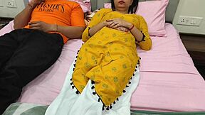 Горячая 18 сводная сестра застала меня мастурбирующим в ее комнате, дело пошло вразнос