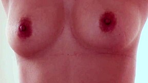 av業界の第一線で活躍している人気女優の素顔を晒すエロドキュメンタリー「女熱大陸」にfカップの元芸能人青山はなちゃんがカリビアンコムに初登場！ 2