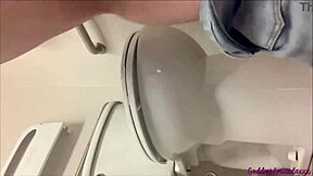 giving my hot pee from curvy body