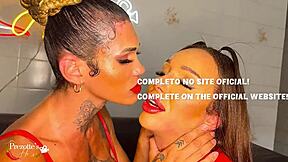 hoje é dia das mães e a sabrina prezotte faz loucuras no bum bum da sua putinha ninfeta manuela willian foi uma loucura assine j...