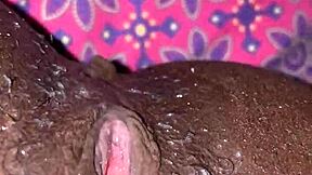 Hey, how does this ebony slut handle a creamy BBC finish?