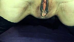 가벼운 피시넷 스타킹 입은 날씬한 미혼모 섹스 POV