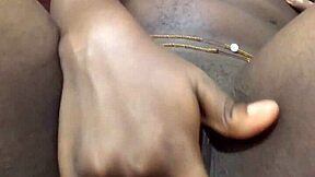 ebony woman in homemade solo video