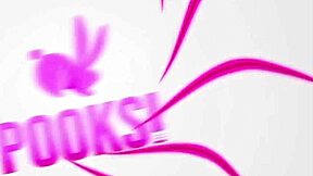 Navel pierced alicia poses in panties and bra