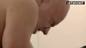 Yo tengok pelajar pertukaran British birahi kongkek diri gila kamera