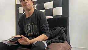 Dandole verga a mi dulce vecina sumisa