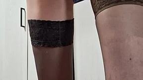 Why Not Worship Mistress Elza Kom’s Sexy Ass and Balloons?