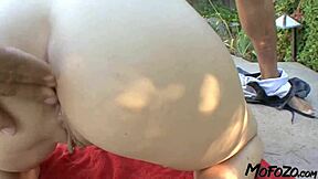 Blonde first timer receives cum spray on body