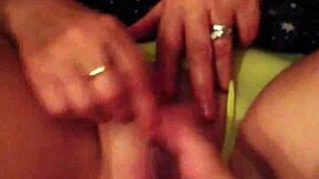 i fingered this milf in yellow panties and it was so intense