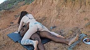 Homemade video of mature blonde in lingerie on a date.