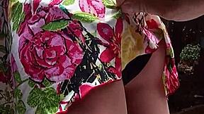 ele vem da rua e chupa o pau sex toy